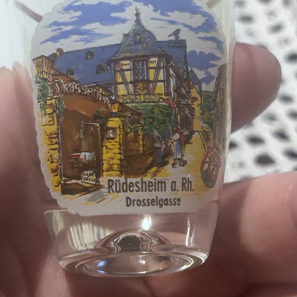 Vintage 2 Gold Rim German Shot Glasses Rüdesheim a.Rh.Drosselgasse‎ + Rudesheim - Picture 2 of 8